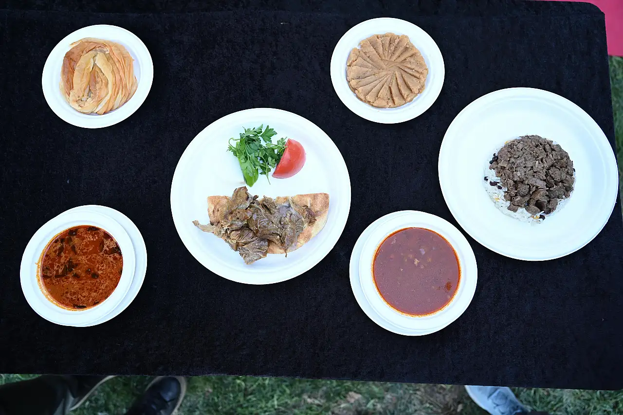 Konya'da lezzet şöleni başladı! 4. GastroFest kapılarını açtı