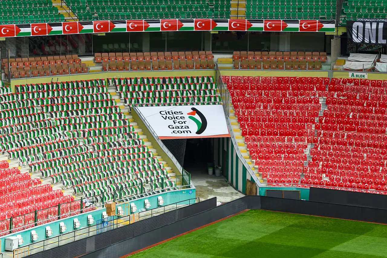 Konyaspor ile Filistin Milli Takımı Konya'da dostluk için buluşuyor: 42 bin özel atkı ve bayrak dağıtılacak