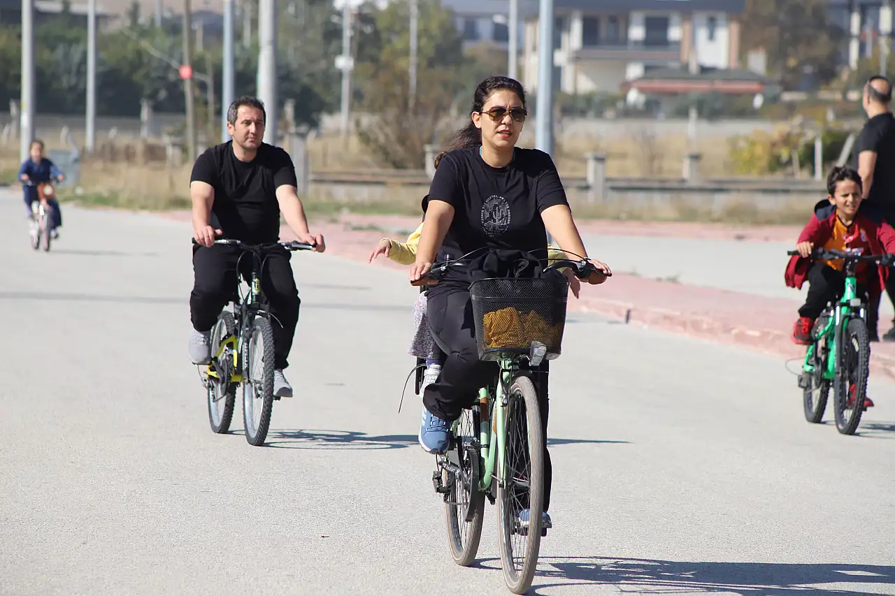 Konya'da 'Cumhuriyet Ruhu' pedallarla yaşatıldı