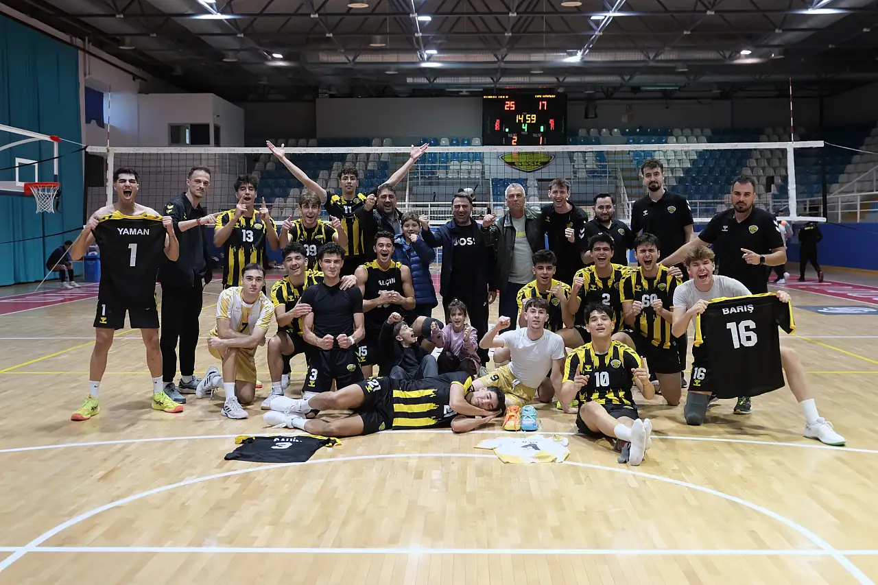 Konya Büyükşehir Belediyespor zirvede fırtına gibi esiyor!
