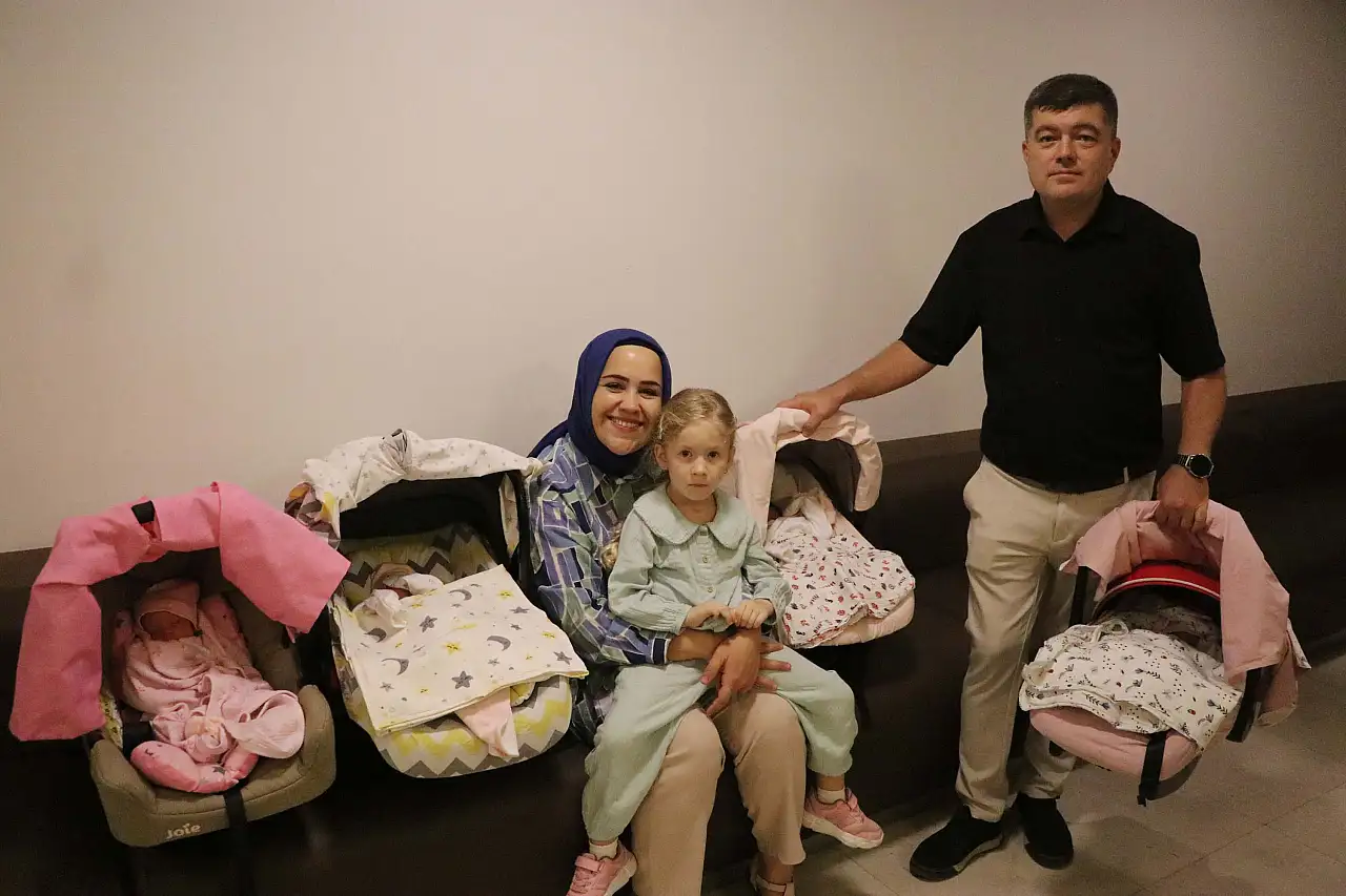 İkinci çocuk bekliyorlardı, dördüz sürpriziyle karşılaştılar
