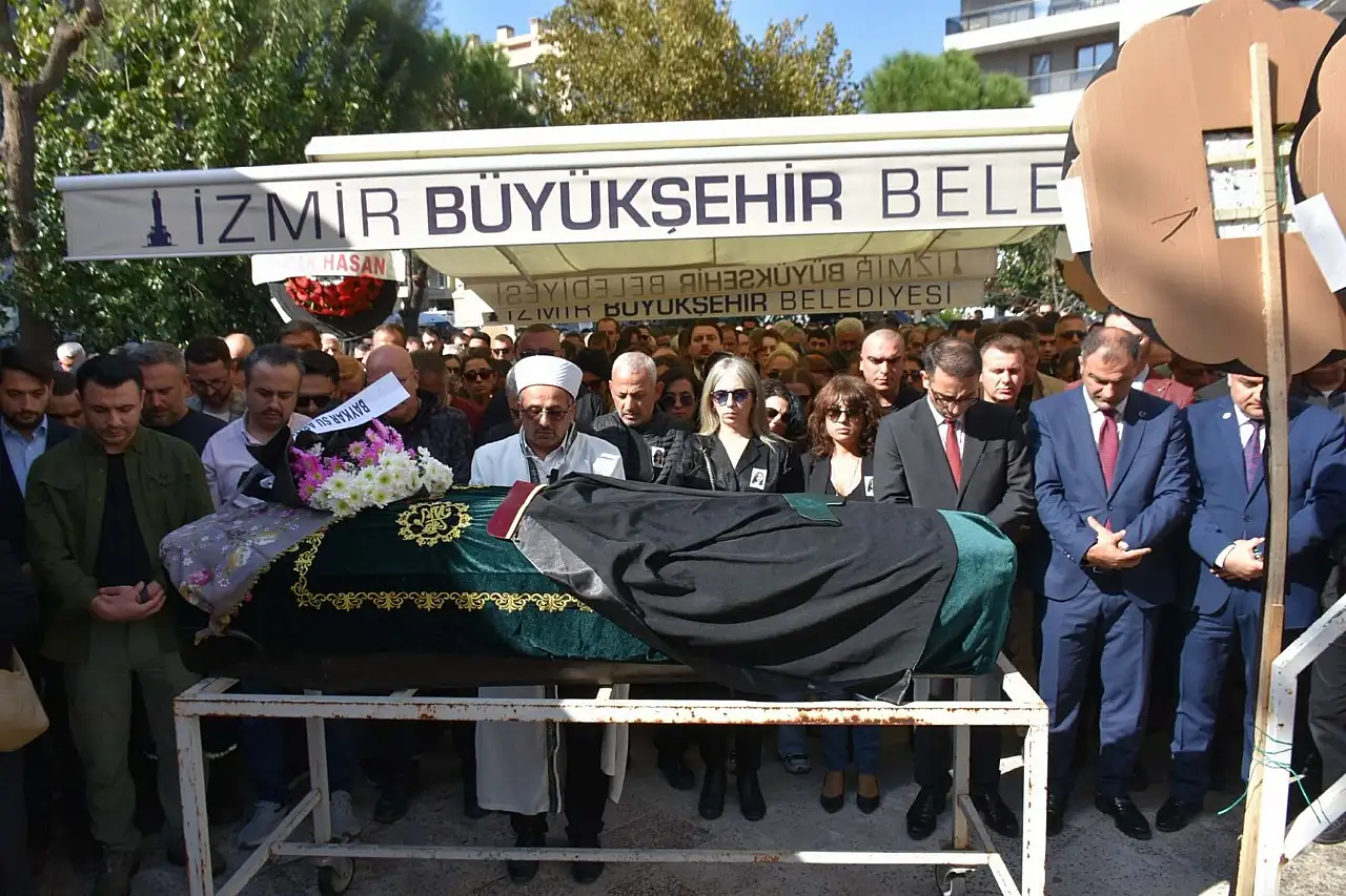 Polis nişanlısı tarafından öldürülen avukat Özge Penbegül'e cübbeli veda
