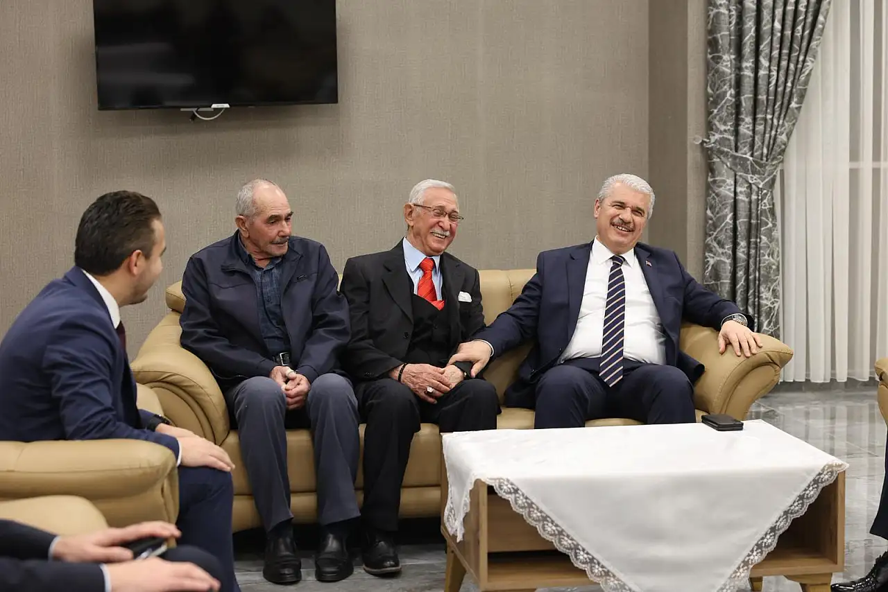Konya'da Ramazan ruhu: Vali Akın kıymetli çınarlarla iftarda buluştu
