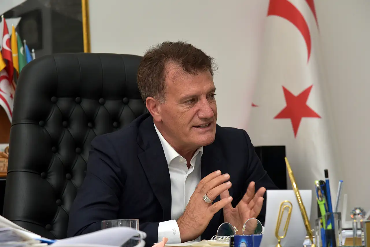 Erhan Arıklı kimdir? Kaç yaşında? Erhan Arıklı ne bakanı? Erhan Arıklı istifa etti mi?