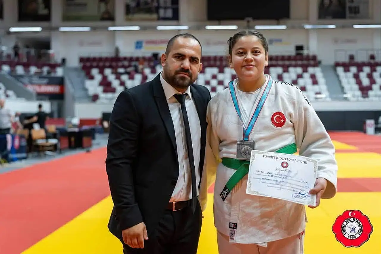 Konya'da yetişti, dünyayı gözüne kestirdi: Hem okçulukta hem judoda büyük başarı