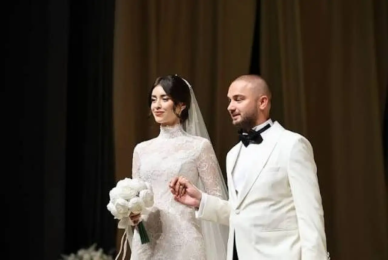 Fatih Kaynarca kimdir? Fatih Kaynarca eşi kimdir? Nursena Say eşi kimdir? Fatih Kaynarca ailesi kimler?