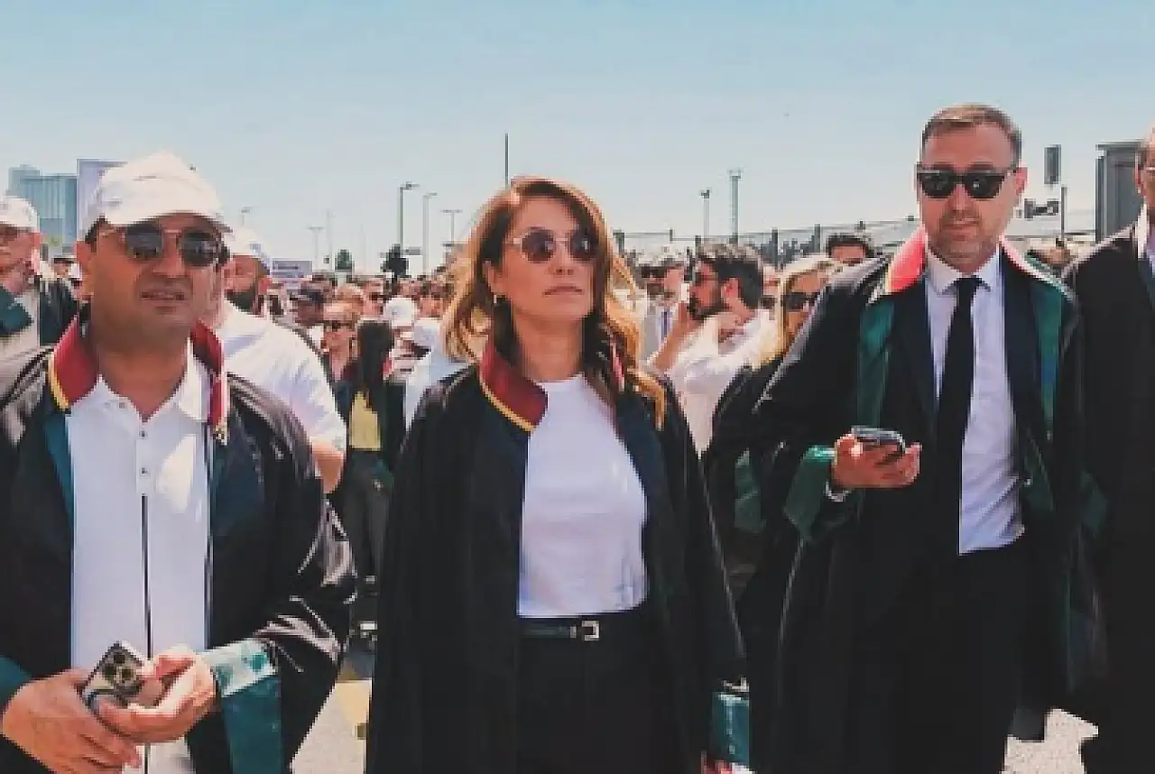 Elçin Özge Şimşek Çağlayan kimdir? Eşi kimdir? Elçin Özge Şimşek Çağlayan listesinde kimler var?