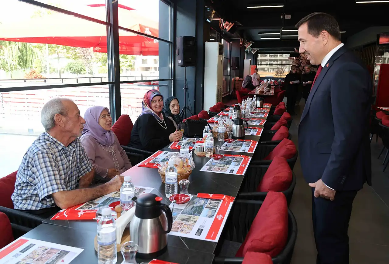 21 Eylül dünya Alzheimer Günü'nde farkındalık için buluşuldu