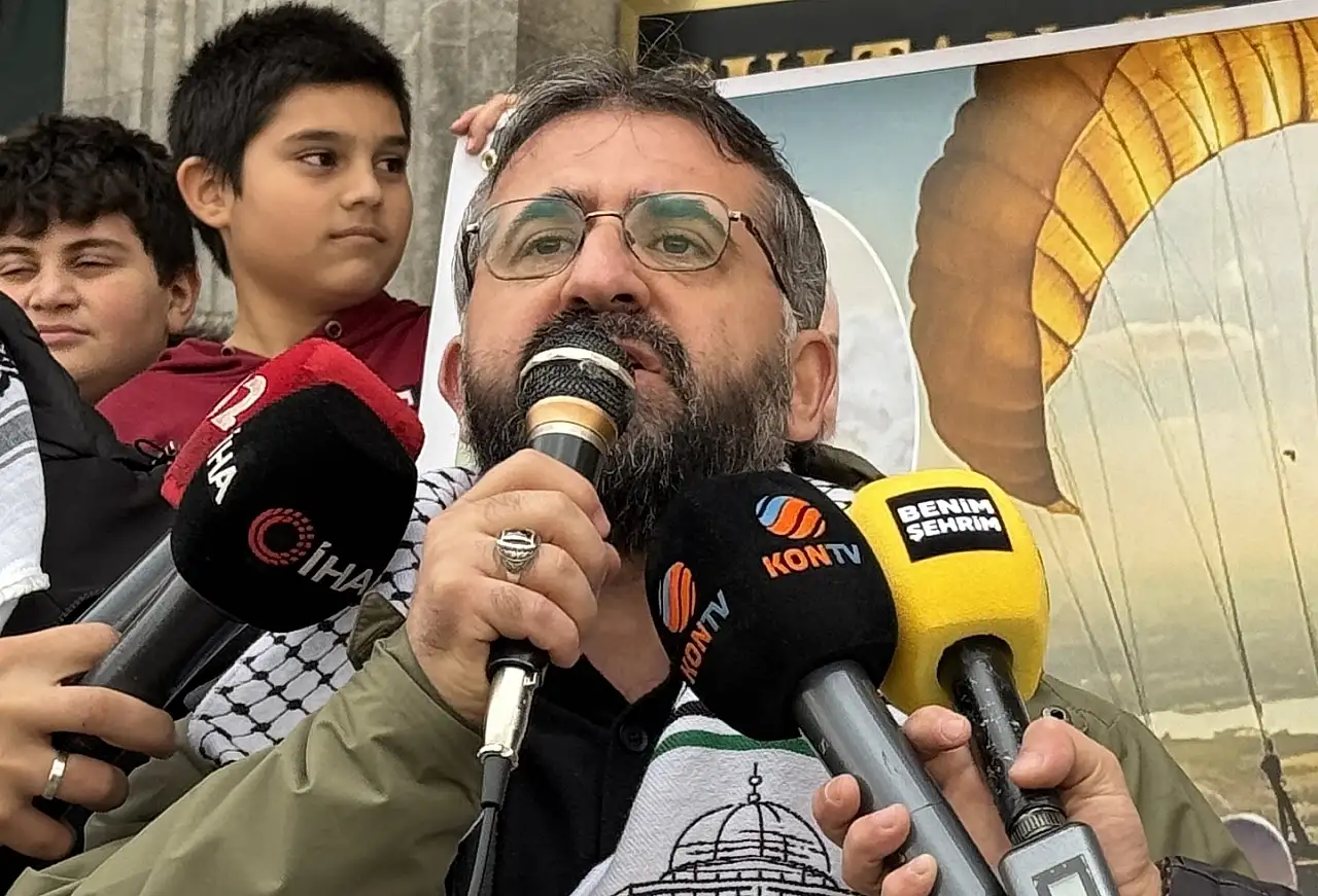 Konyalı vatandaşlar Gazze'deki ateşkes anlaşması sonrası kutlama yapıp tekbir getirdi