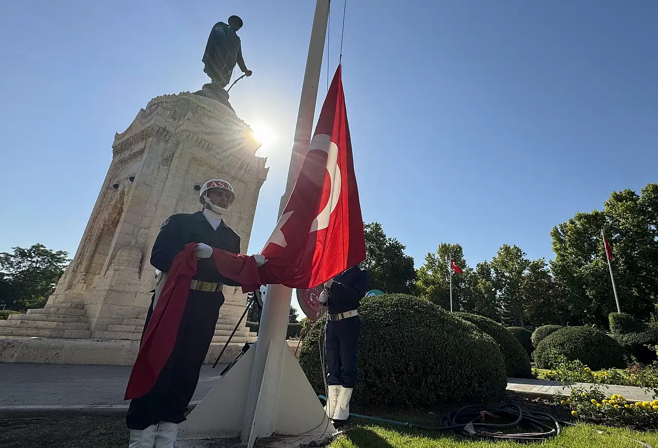Konya ve çevre illerde 30 Ağustos Zafer Bayramı coşkusu