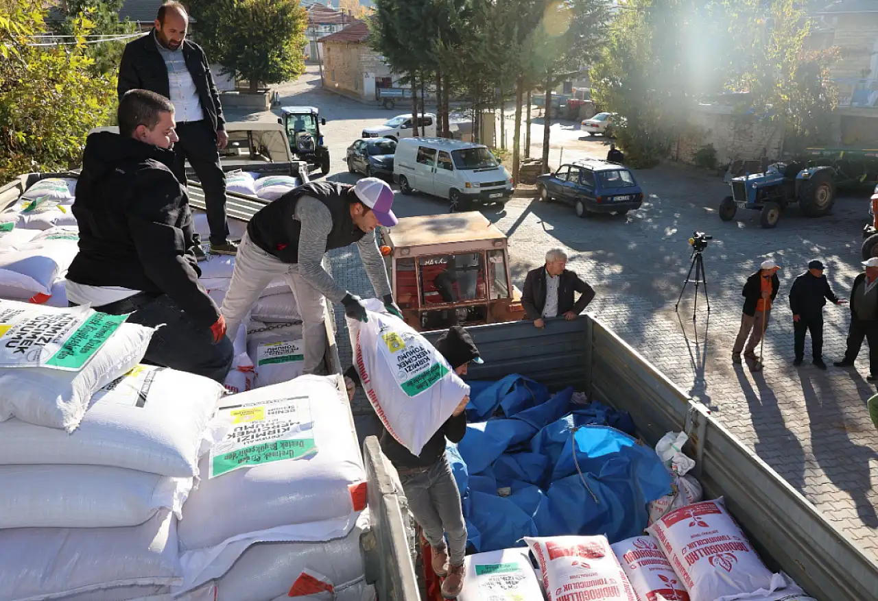 Konya Büyükşehir'den çiftçilere destek!