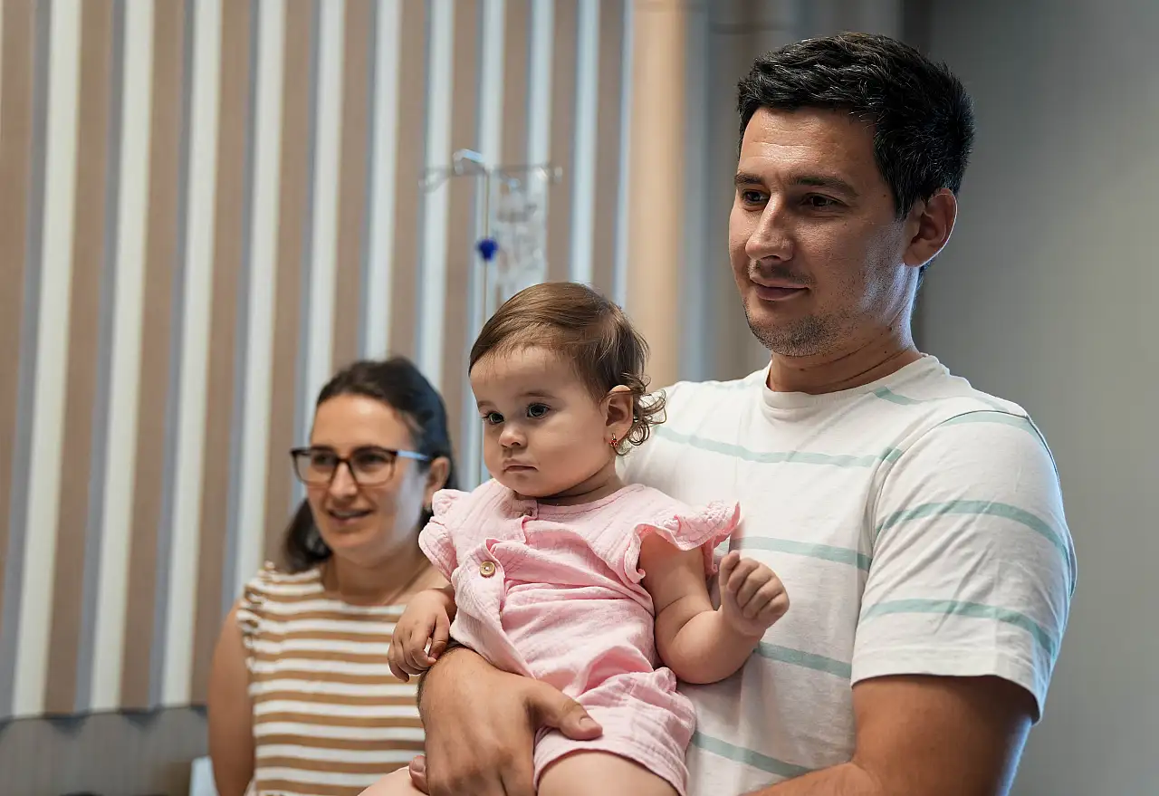 Ukraynalı bebek, İzmir'de yapılan tedavi ile sessiz dünyasına veda etti