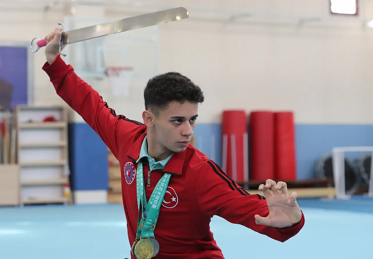 Konyalı Milli sporcu, Dünya Şampiyonası'nda 3 madalya kazandı!