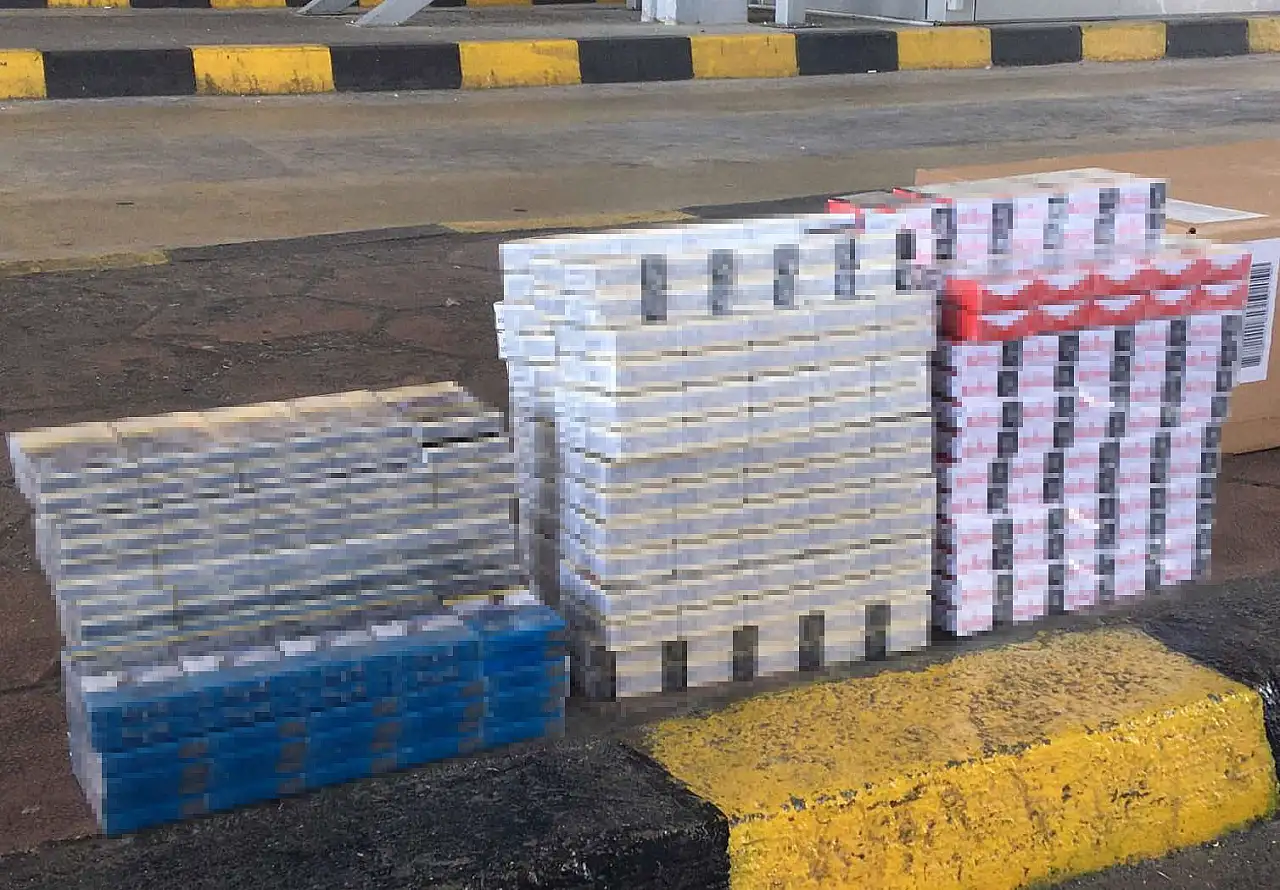 Yolcu otobüsünde şok eden zula! 45 bin 200 paket yakalandı