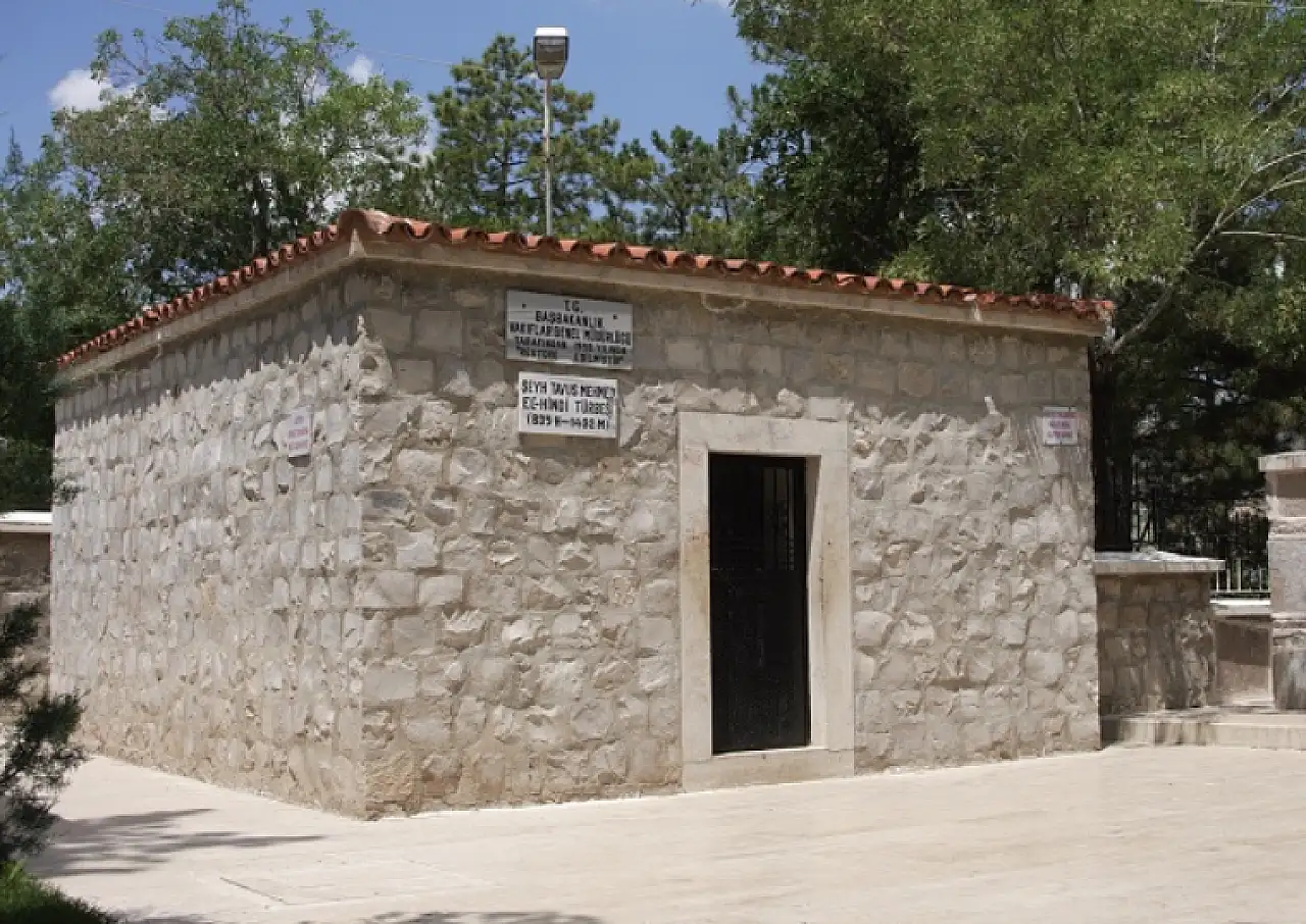 Konya'nın en gizemli ziyaretgahlarından biri: Tavus Baba Türbesi'nin sırrı halen çözülmedi