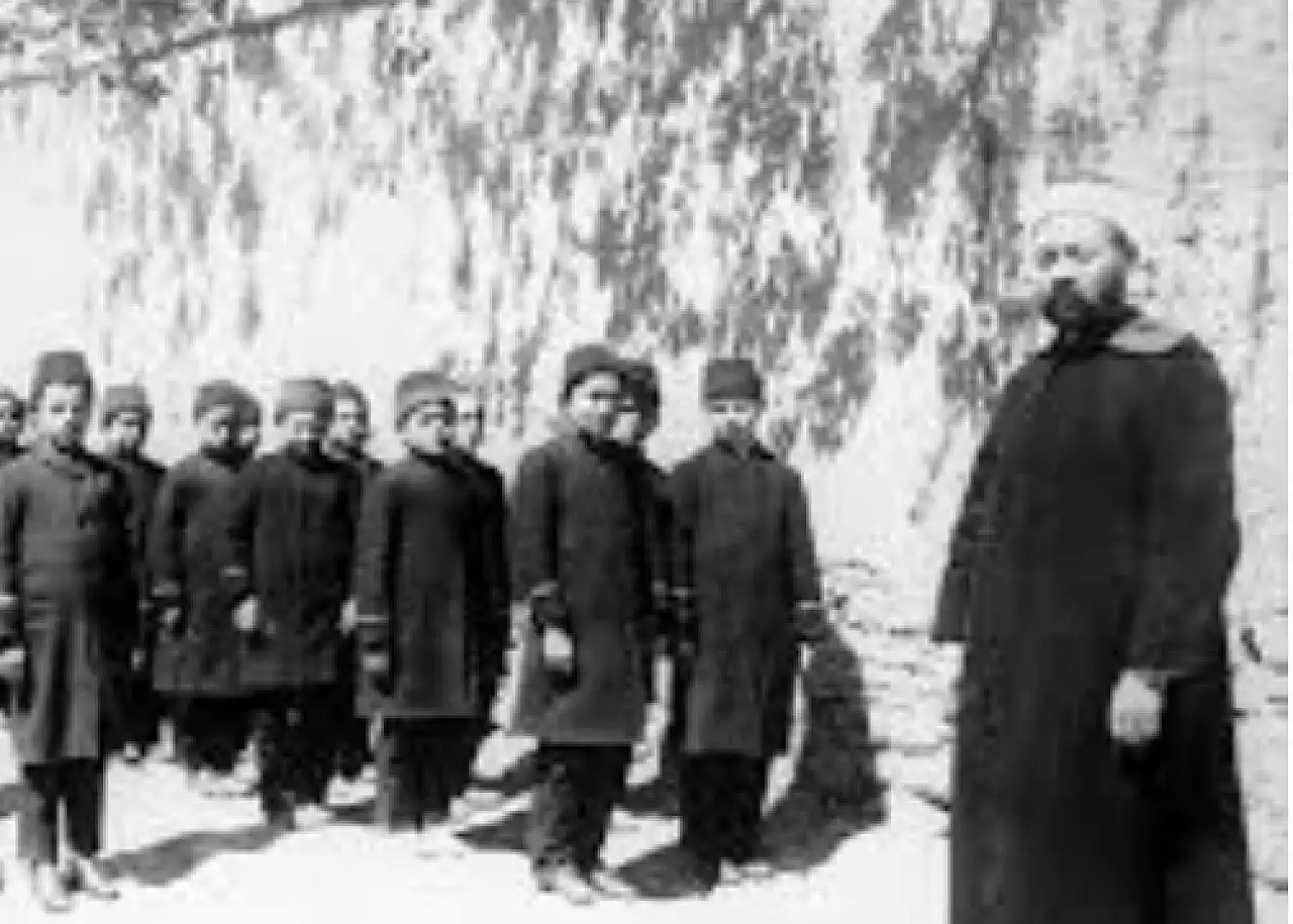 Konya'nın köklü eğitim kurumlarından Akçeşme İlkokulu'nun 150 yıla uzanan hikayesi