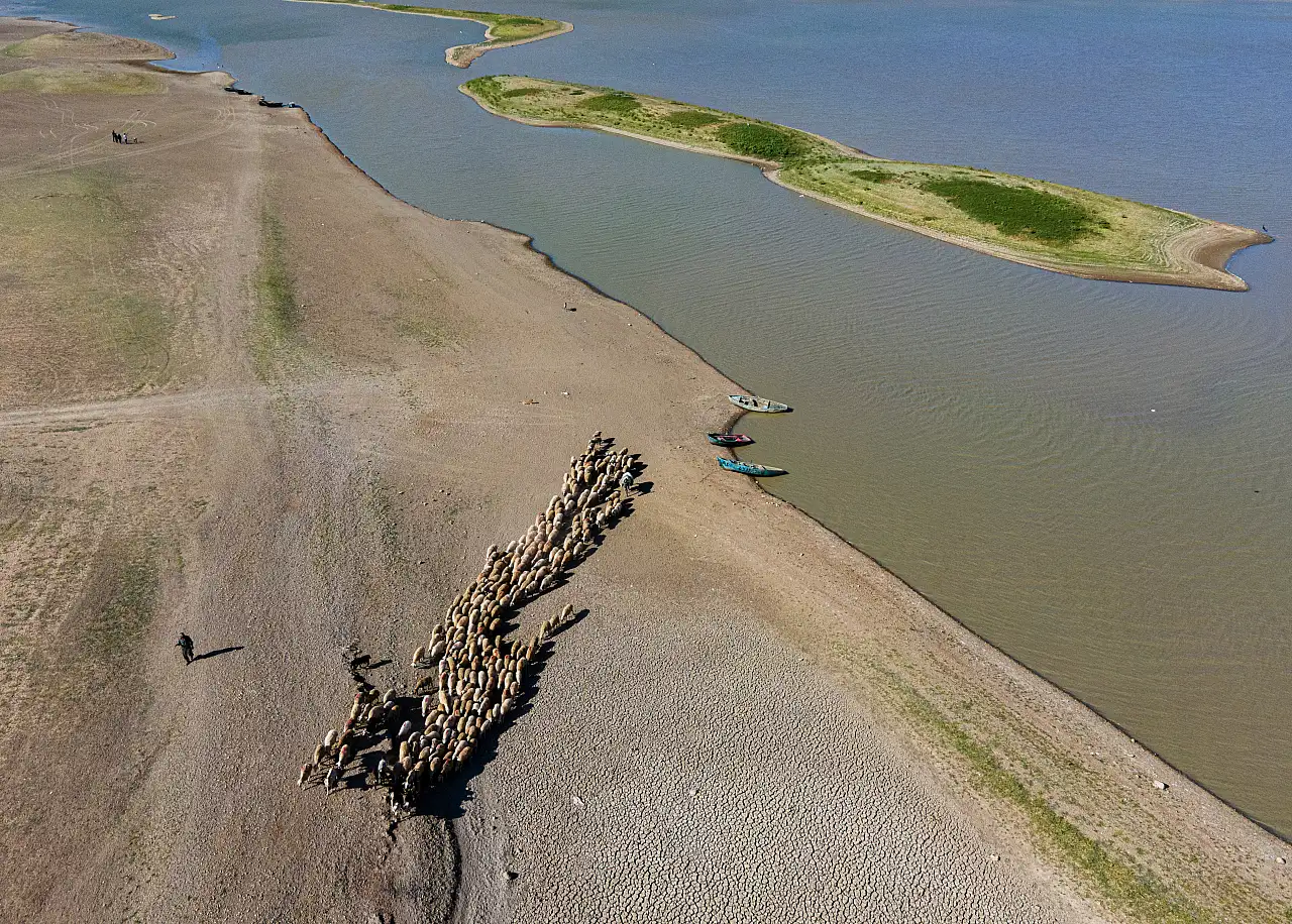 Apa barajı kuraklığın etkisi altında