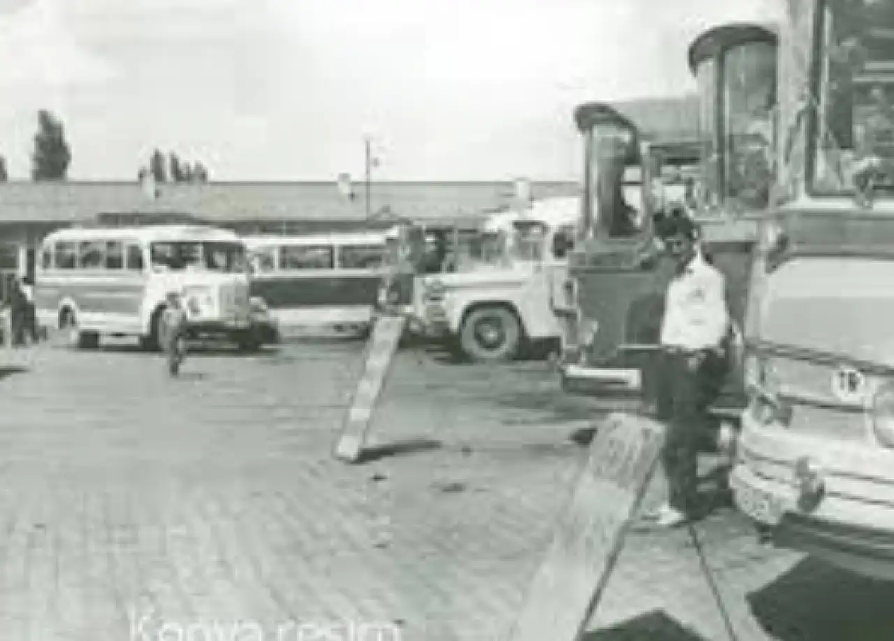 Konya'nın ilk otogarında tarihi kareler ortaya çıktı!