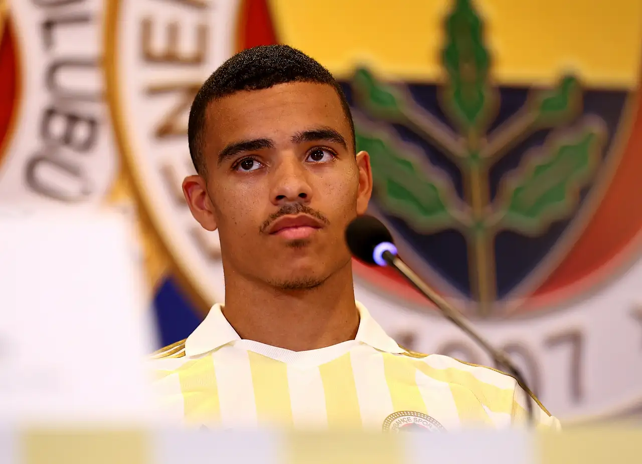 Fenerbahçe, yaz transfer döneminde 5 oyuncuyu transfer etti