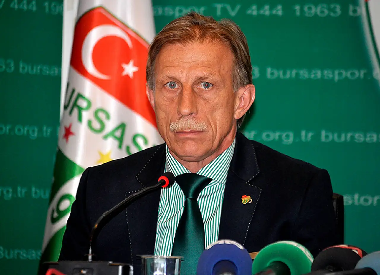 Fenerbahçe ve Beşiktaş'ın efsanesi hayatını kaybetti!