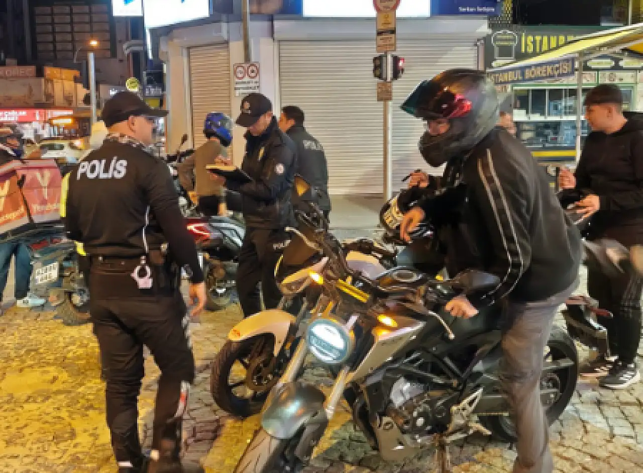 Konya'da asayiş denetimleri aralıksız devam ediyor: 2 şahıs yakalandı!