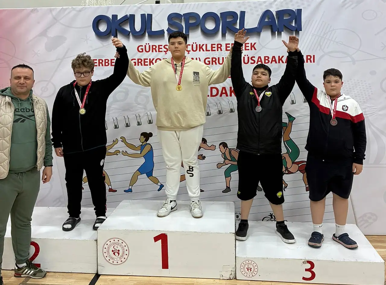 Konya'nın güreşçileri Türkiye'yi salladı: 5 günde 9 madalya
