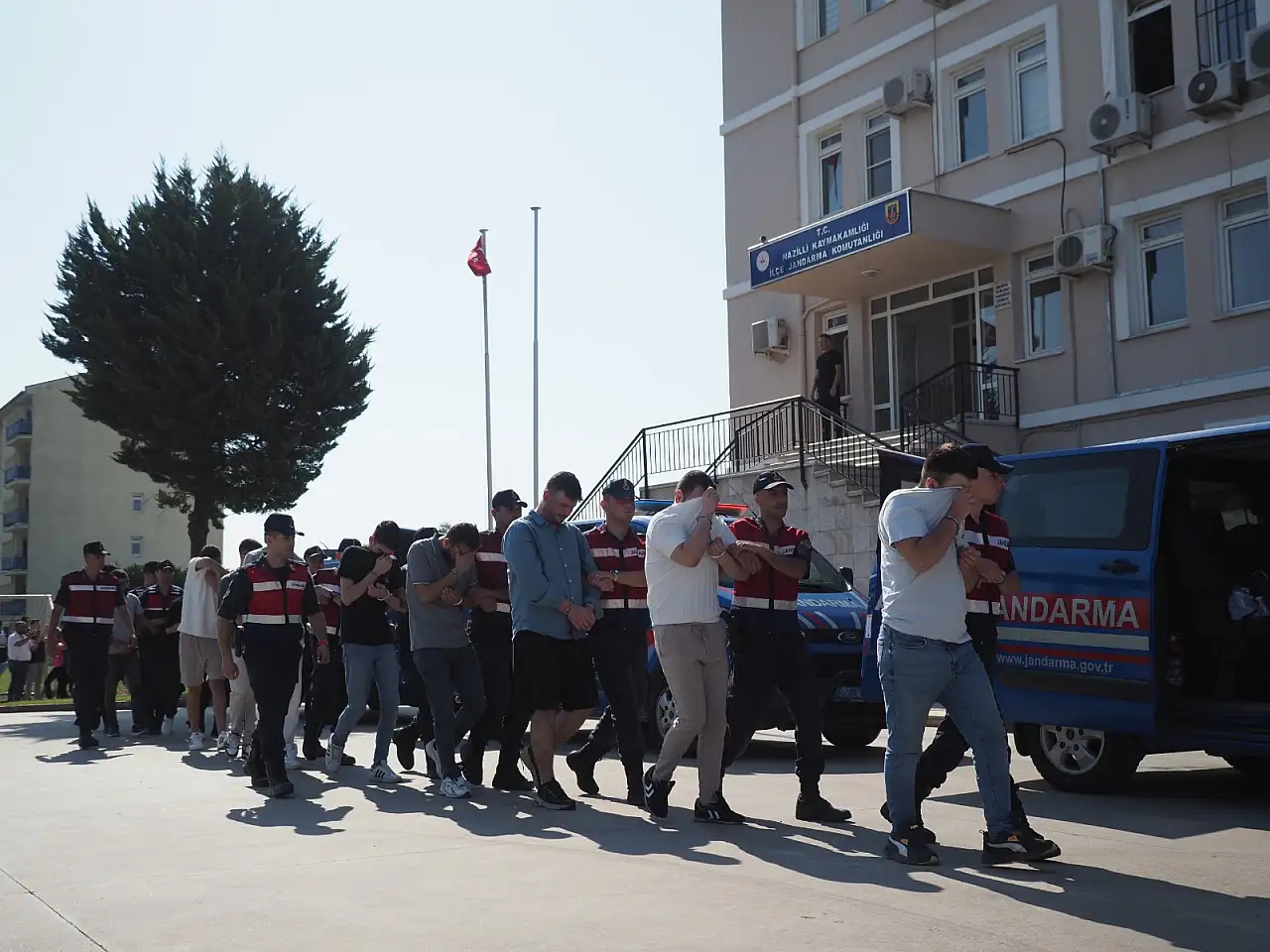 Konya dahil 13 ilde yasa dışı bahis ve kumar operasyonu gerçekleşti