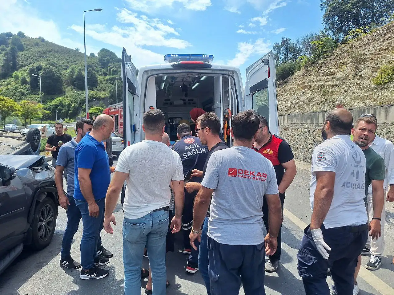 Cip ile otomobilin çarpışması sonucu 1 kişi öldü, 5 kişi yaralandı