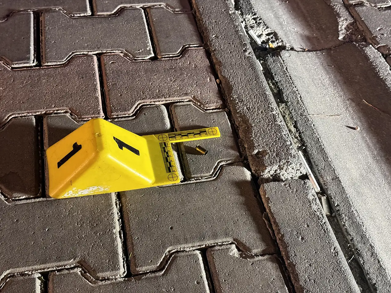 Gece kulübünde silahlı kavga: 3 kişi yaralandı