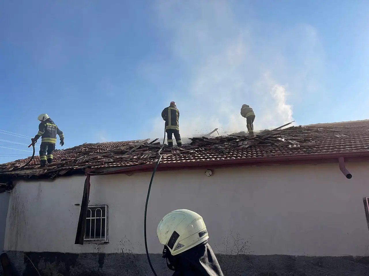 Konya'da iki ayrı yangın meydana geldi