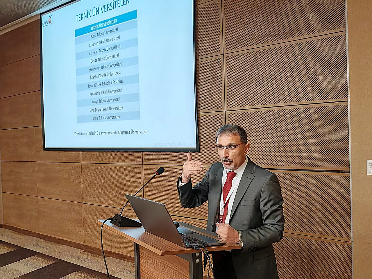 KTÜN, Teknik Üniversiteler Birliği'nin Lisansüstü Eğitim Çalıştayı'na katıldı