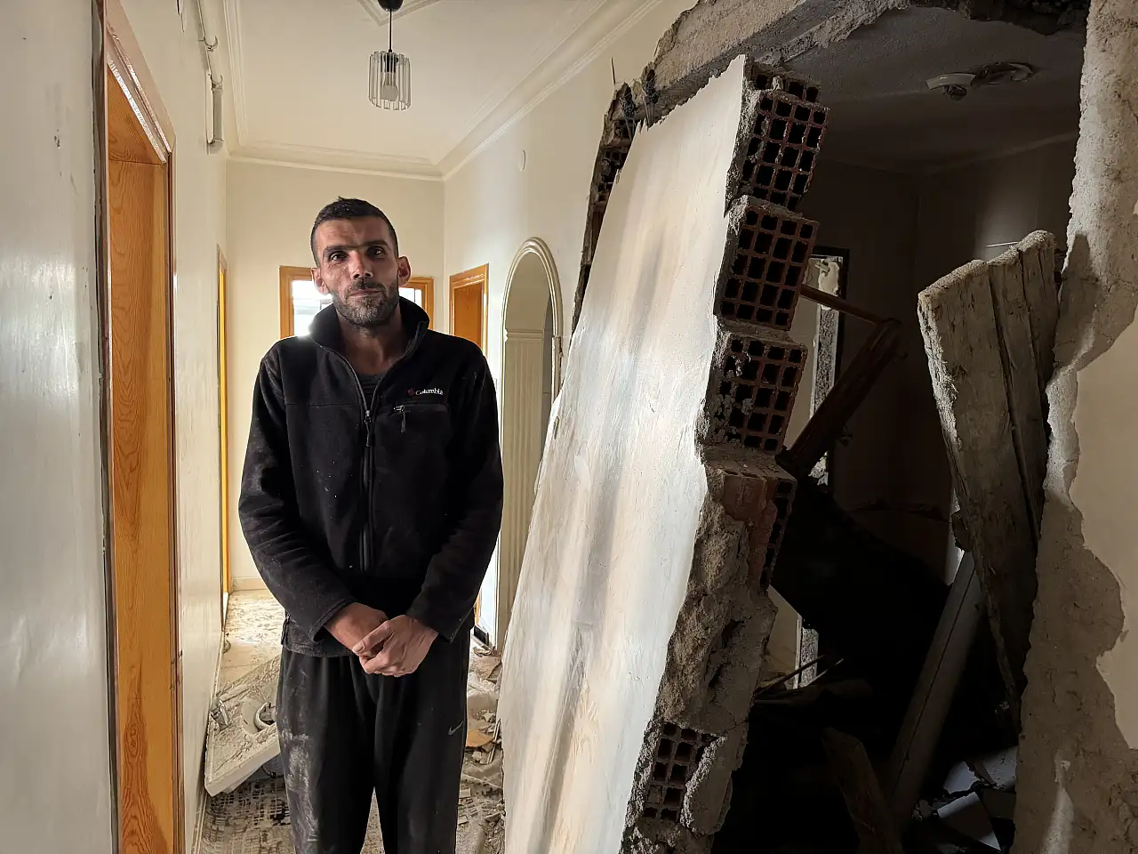 Doğal gaz kaynaklı patlamanın yaşandığı binanın sakinleri yaşananları anlattı