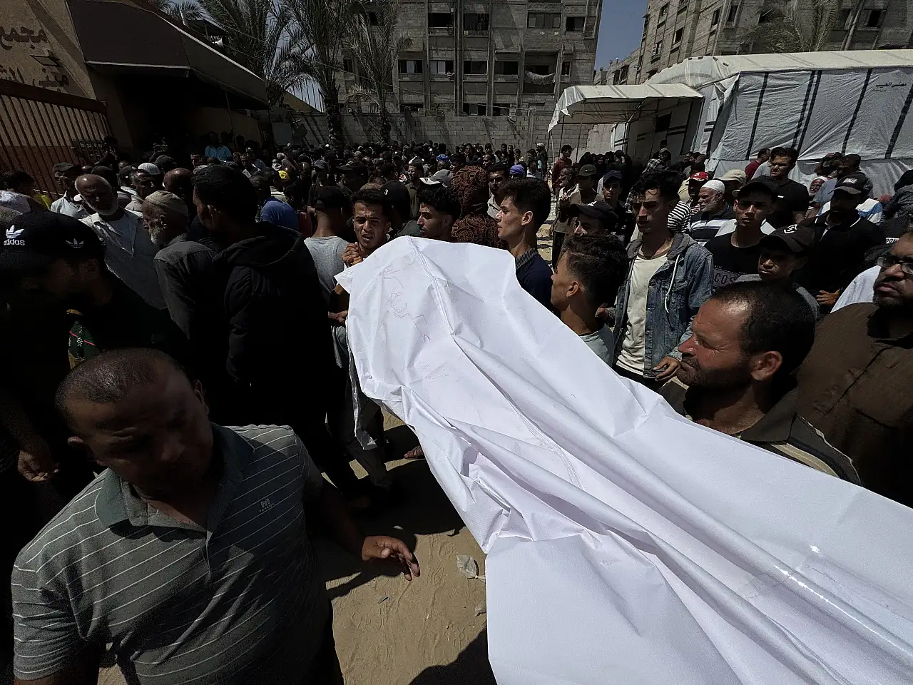 Gazze'ye yönelik saldırılar devam ediyor