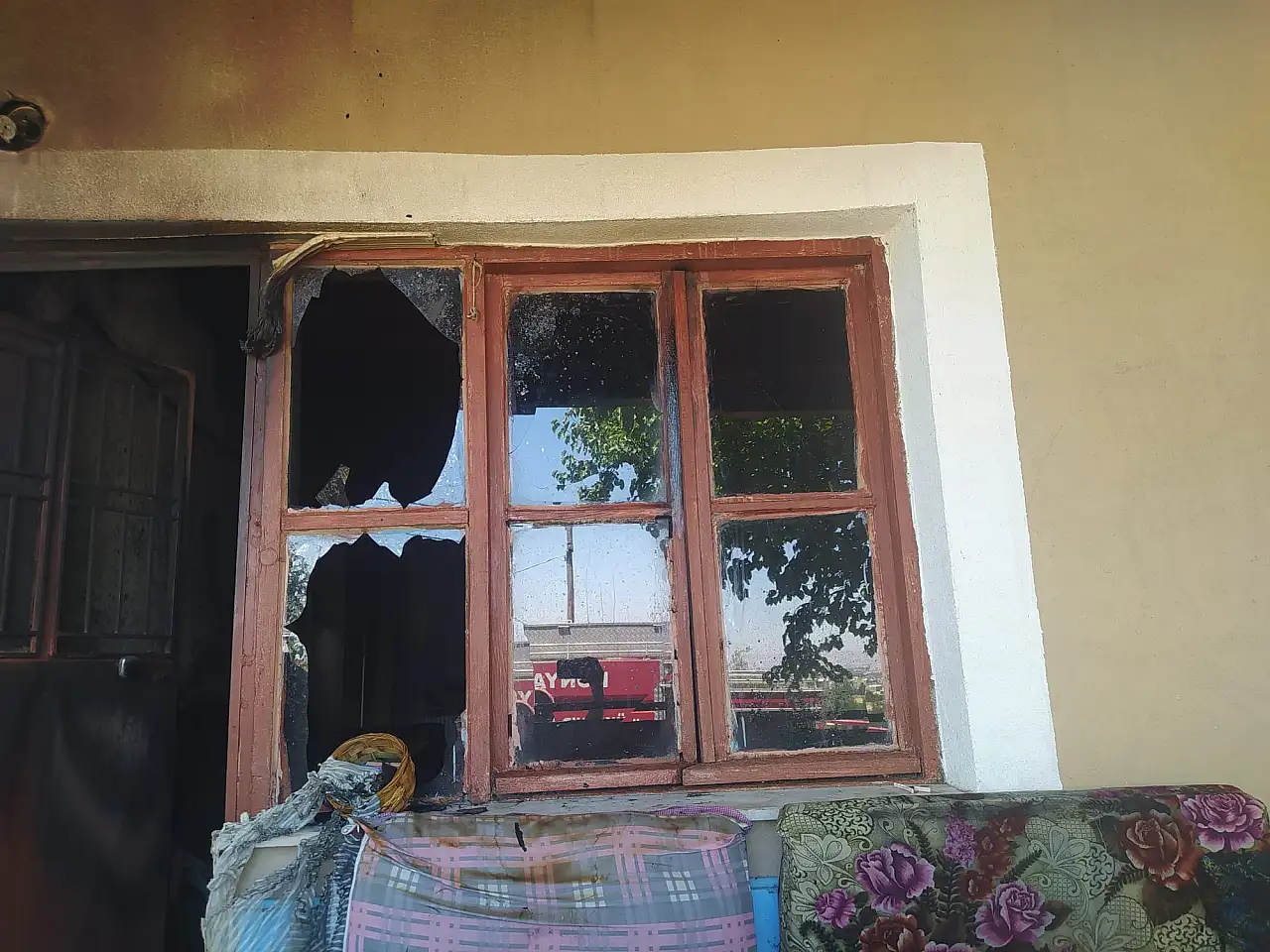 Konya'da alev alan ev paniğe neden oldu