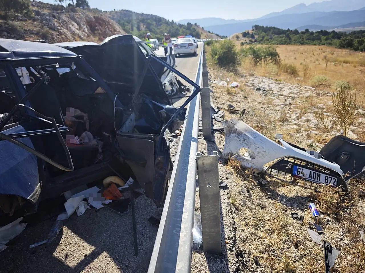Beyşehir'de 3 aracın karıştığı kazada 7 kişi yaralandı!