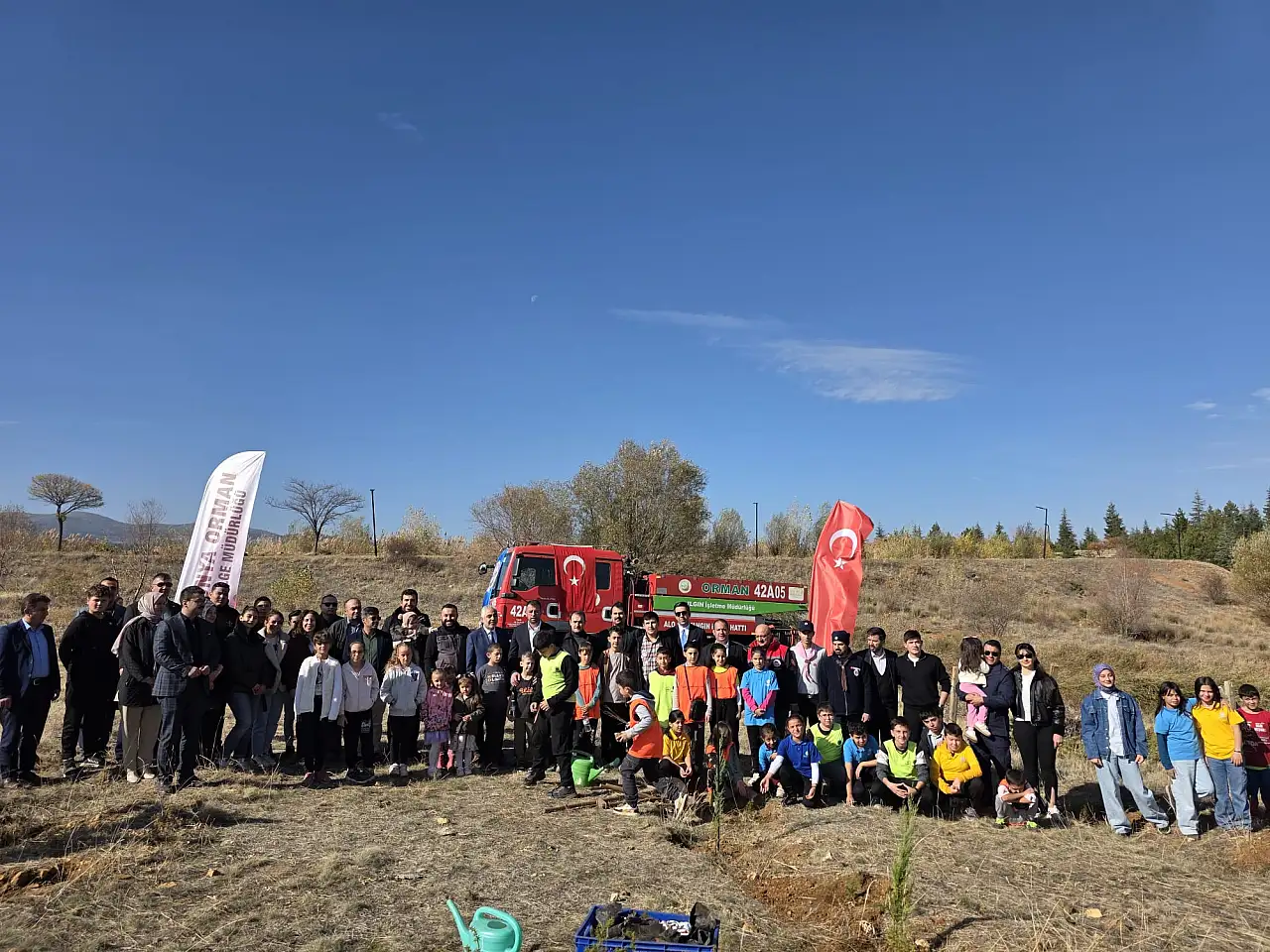 Doğanhisar'da yüzlerce fidan toprakla buluştu