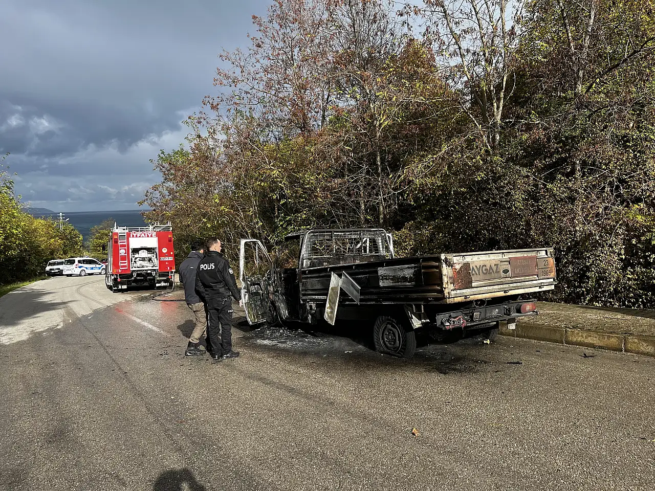 Dumanı fark etti, kendini dışarı attı!