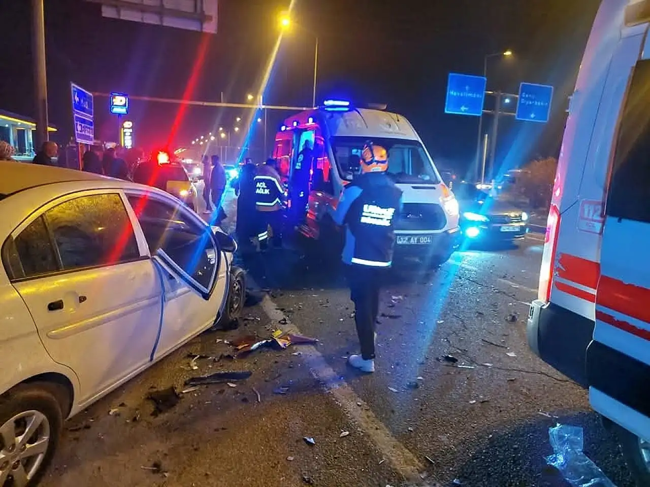 İki ötomobil çarpıştı: 4 yaralı