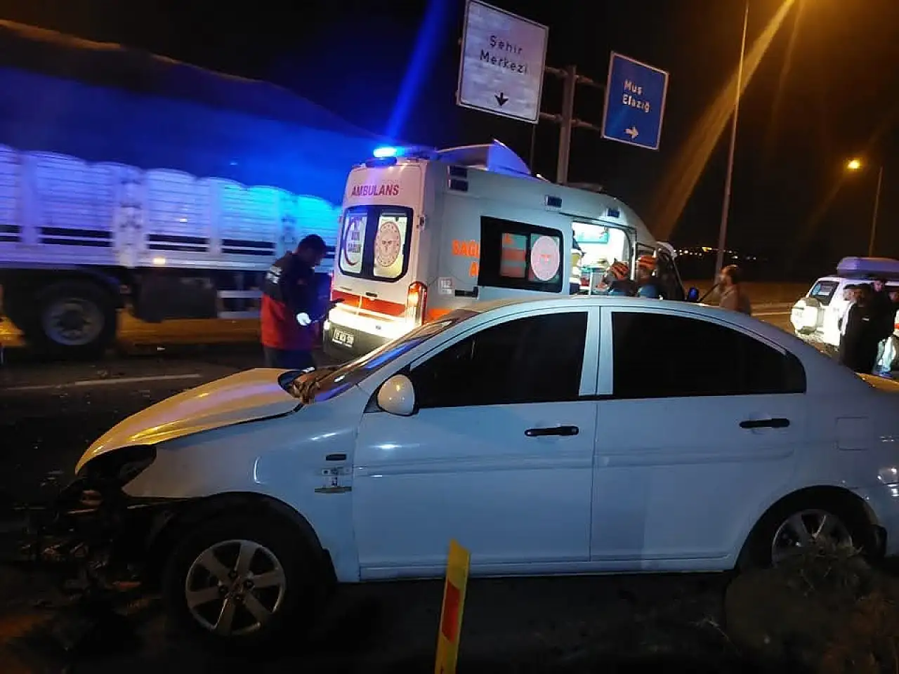 İki ötomobil çarpıştı: 4 yaralı