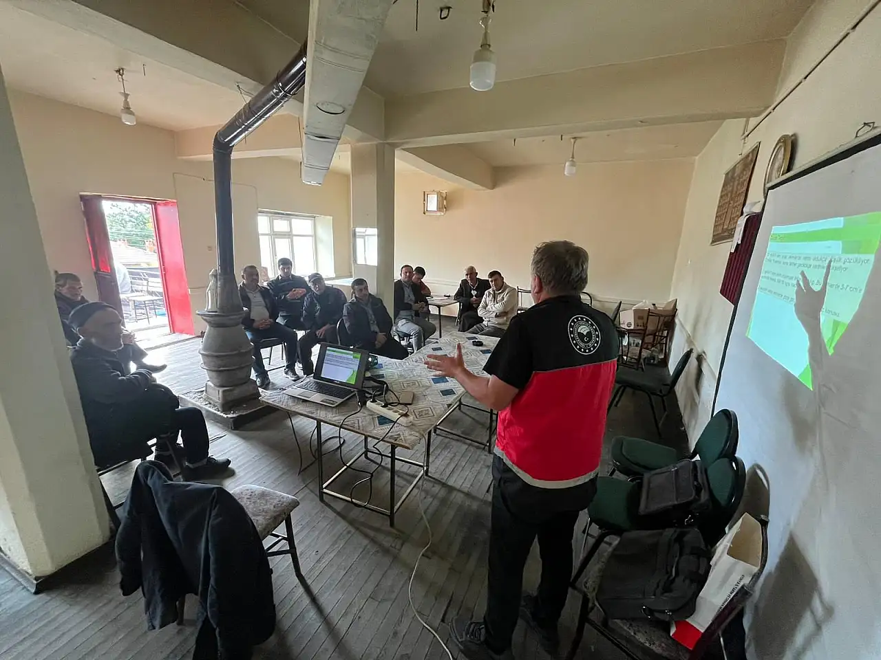 Konya'da tarımın nabzı 'Cuma Buluşmaları'yla tarlada tutuluyor