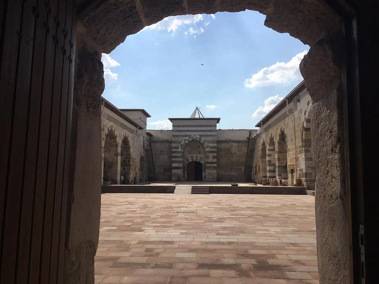 Konya'nın dünyaya yön veren hanı: Bugünkü sistemin ilk adımı burada atıldı