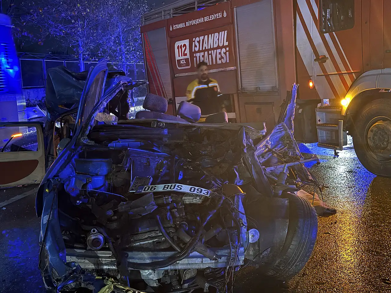 Beton mikseri dört aracı biçti: 2 ölü, 6 yaralı