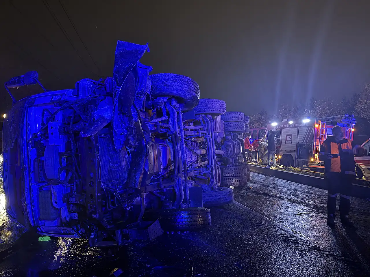 Beton mikseri dört aracı biçti: 2 ölü, 6 yaralı