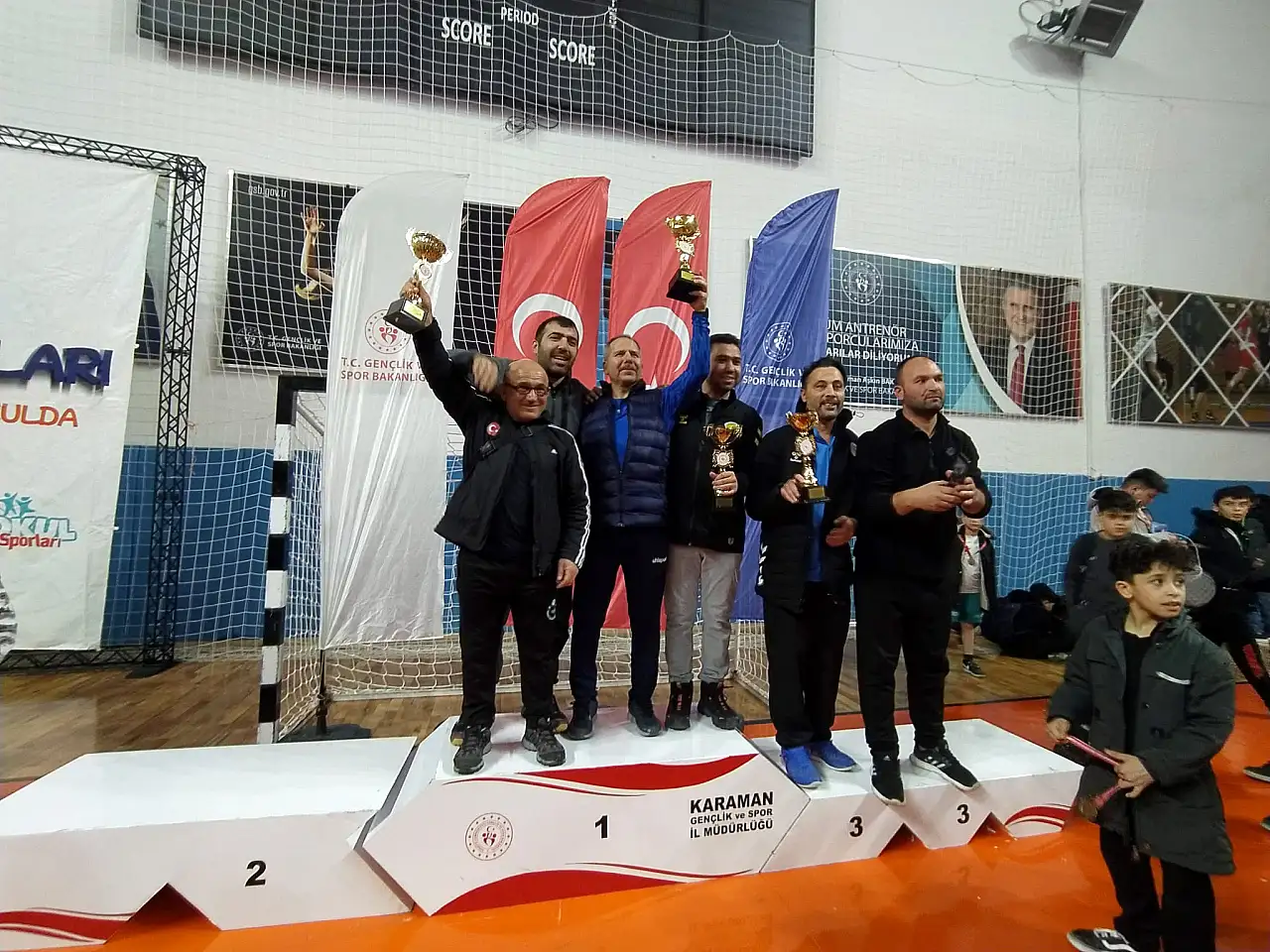 Konyalı minik pehlivanlar fırtına gibi esti