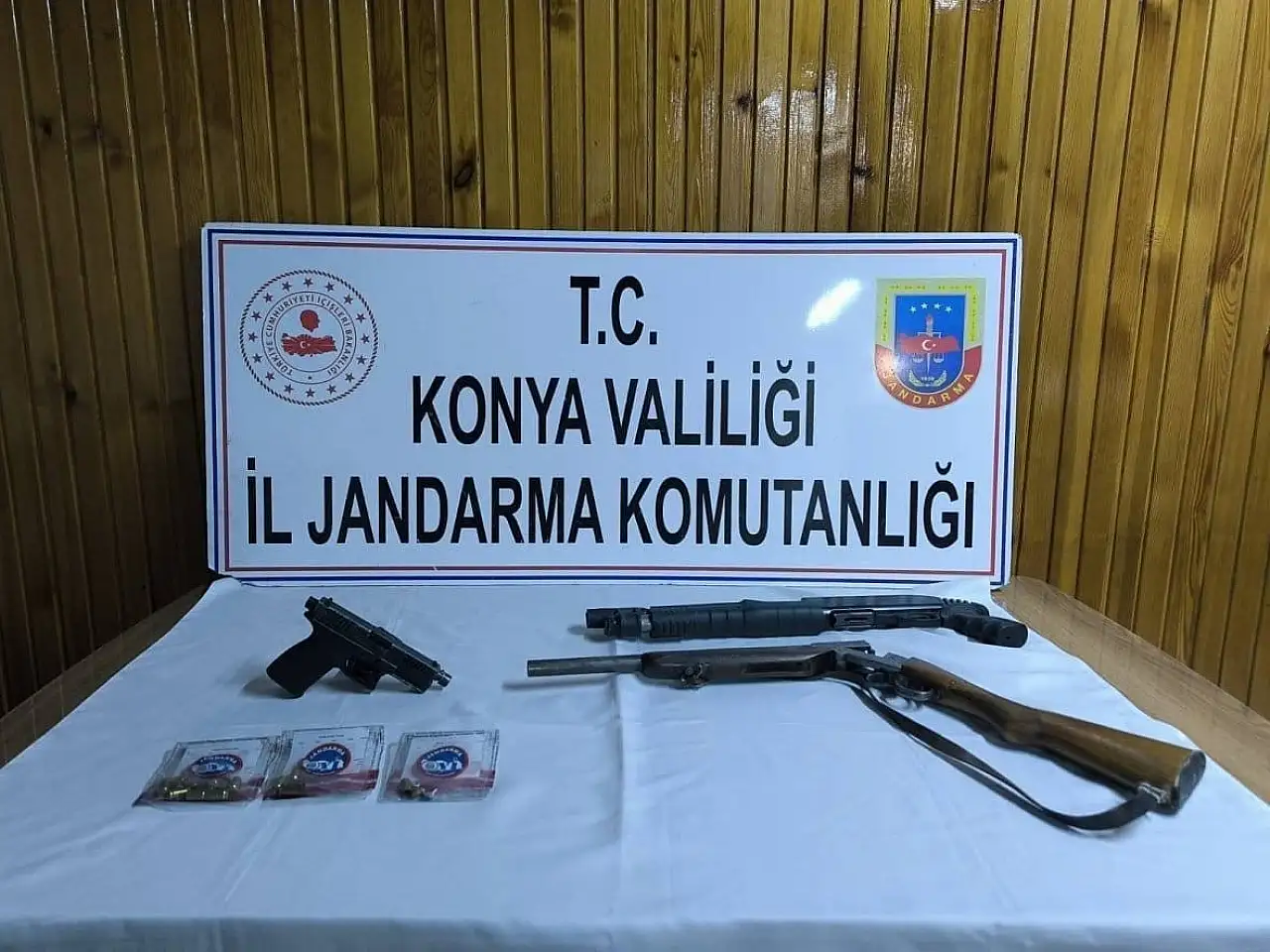 Konya'da adresler tek tek basıldı! Ele geçirilenler şaşkına çevirdi