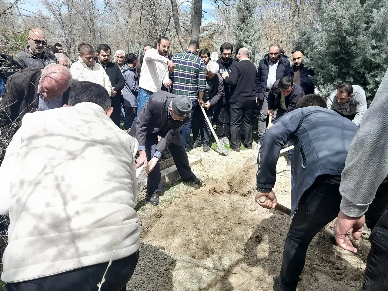 TIR kazasında hayatını kaybeden minik Bilge Mila'ya Konya'da acı veda