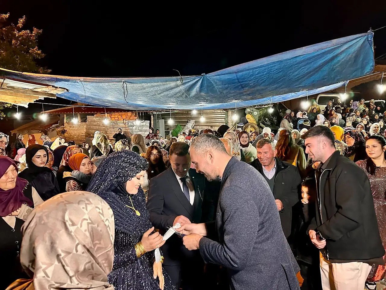 Konya'da bayramın ardından: Düğünler, şenlikler ve yoğun bayramlaşma