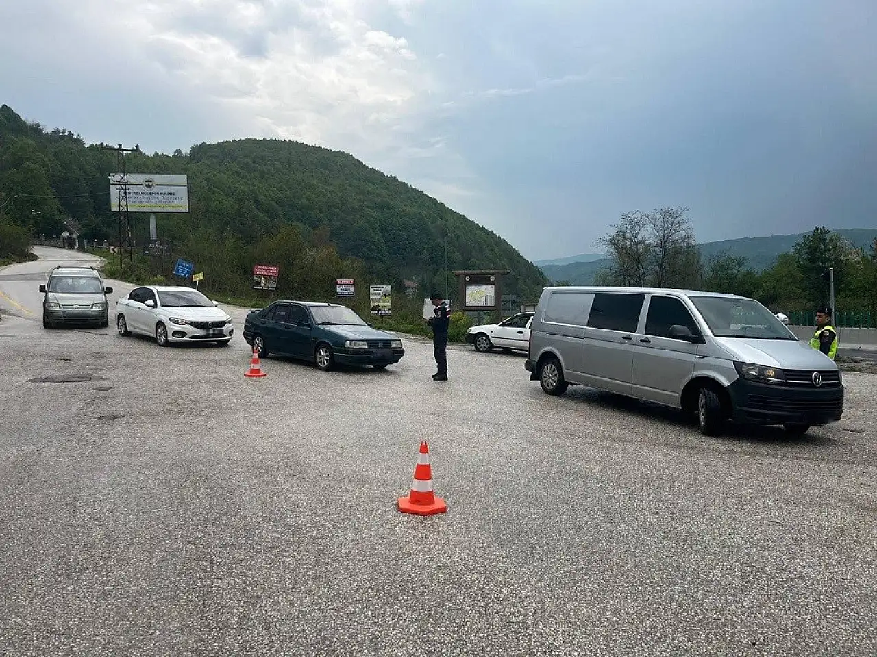 Ekipler göz açtırmadı: 178 araç trafikten menedildi