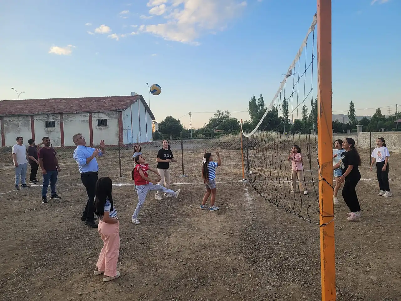 Çocuklar istedi başkan yaptı! Seydişehir'de renkli açılış