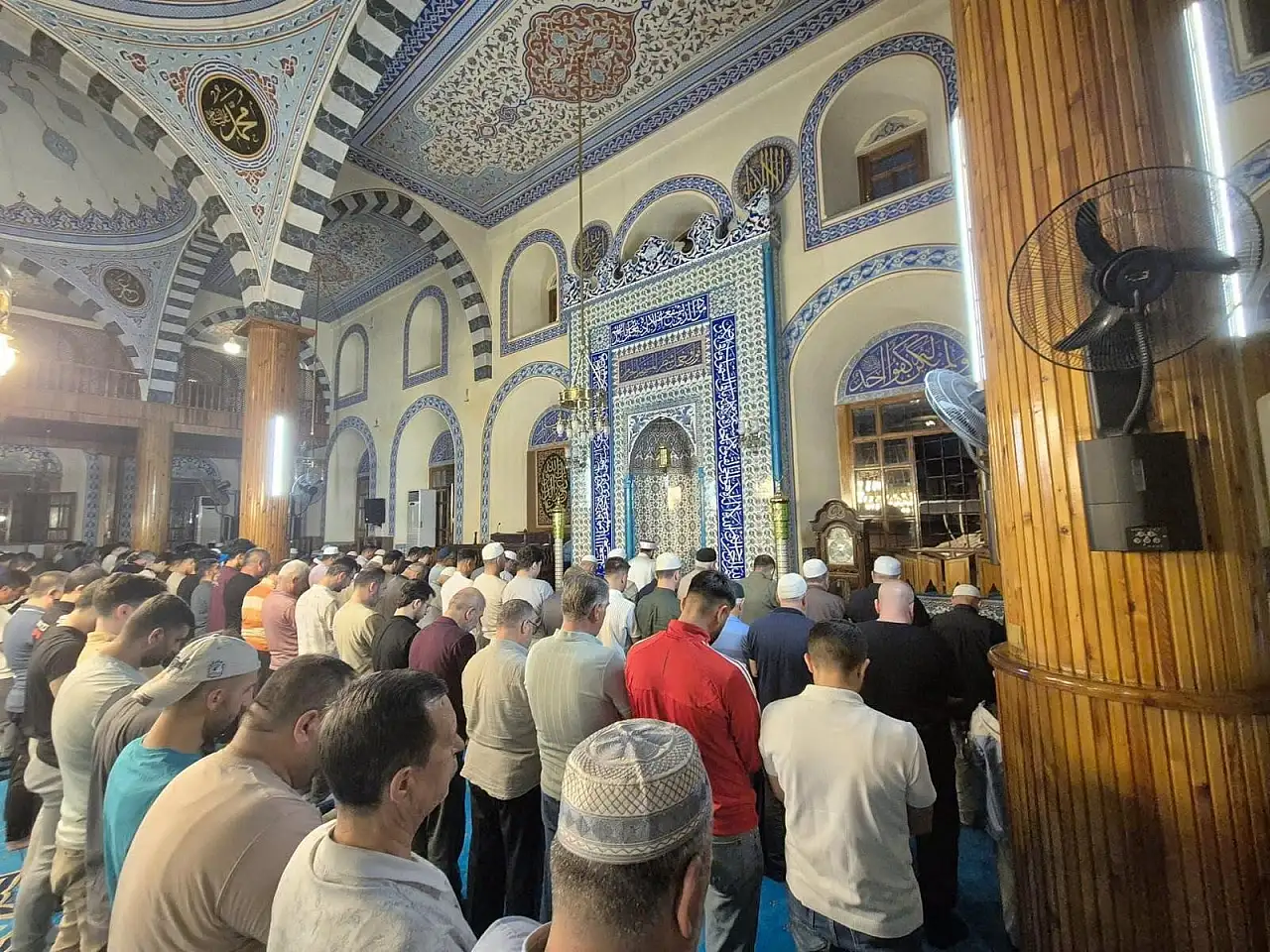 Kapu Camii'nde sabah namazında şehitler için dualar yükseldi